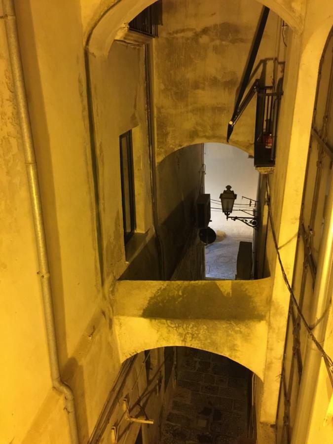 Dimora Dei Mercanti Salerno Eksteriør bilde